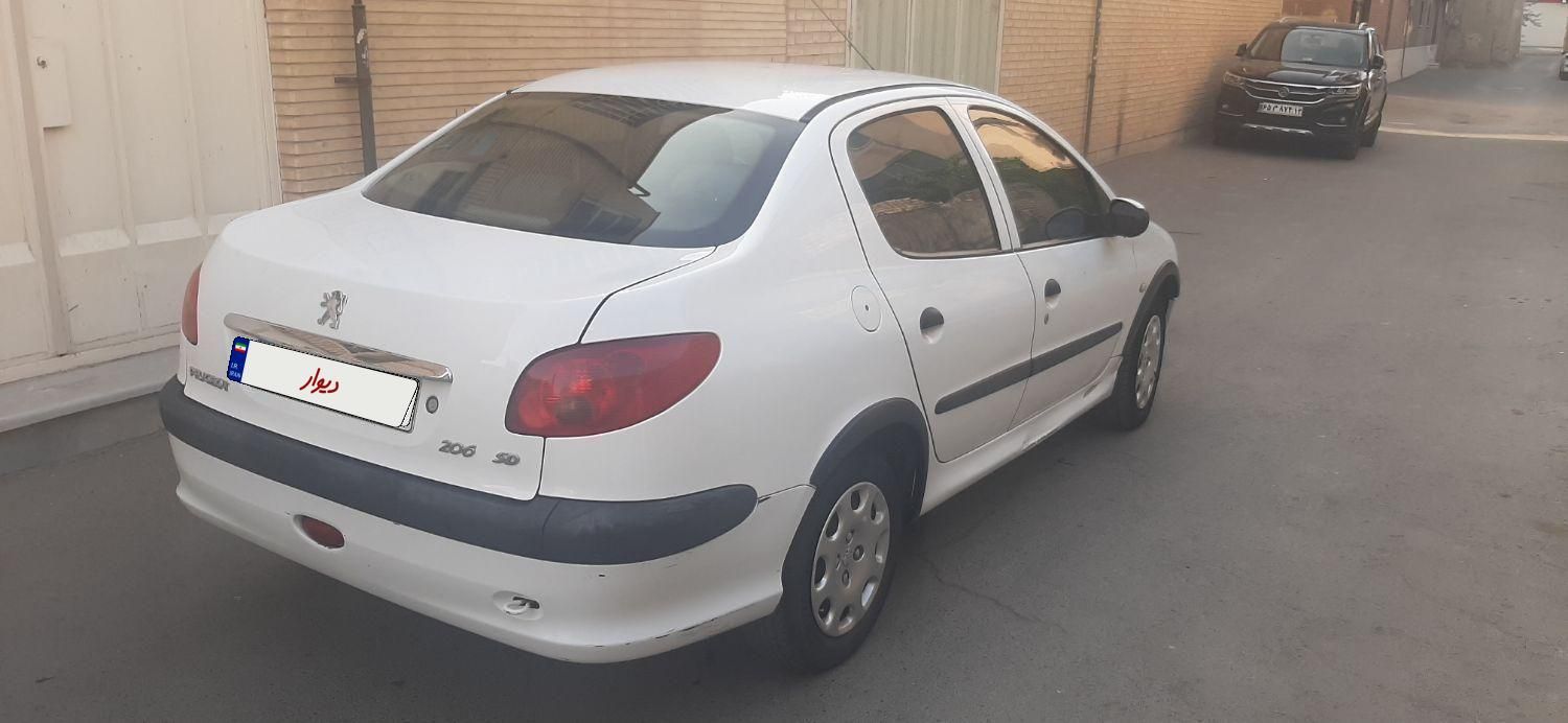 پژو ۲۰۶ صندوق دار v8 - 1394