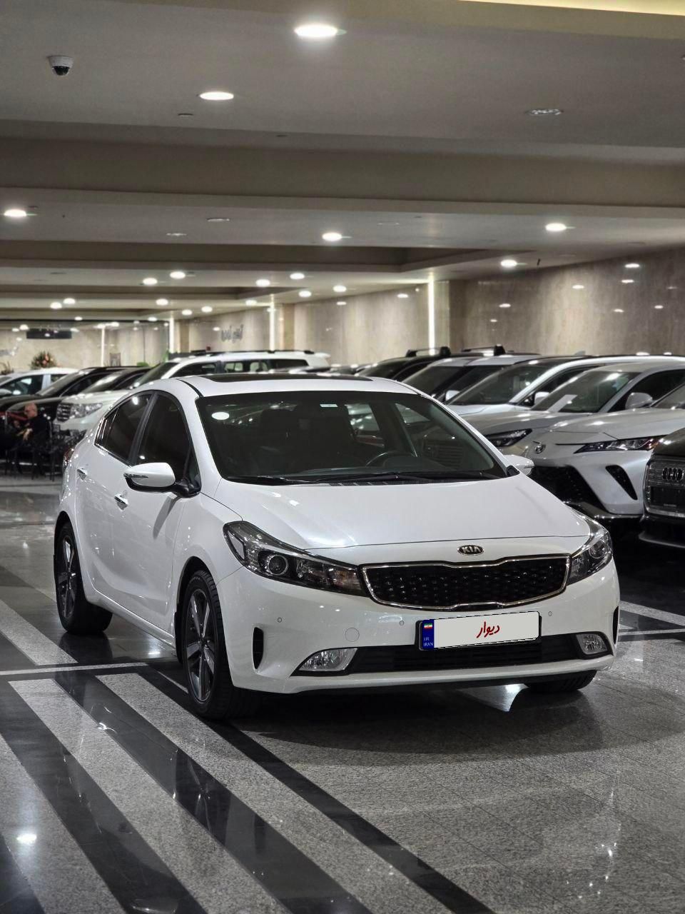 کیا سراتو 2.0 لیتر اتوماتیک GT لاین - 2017
