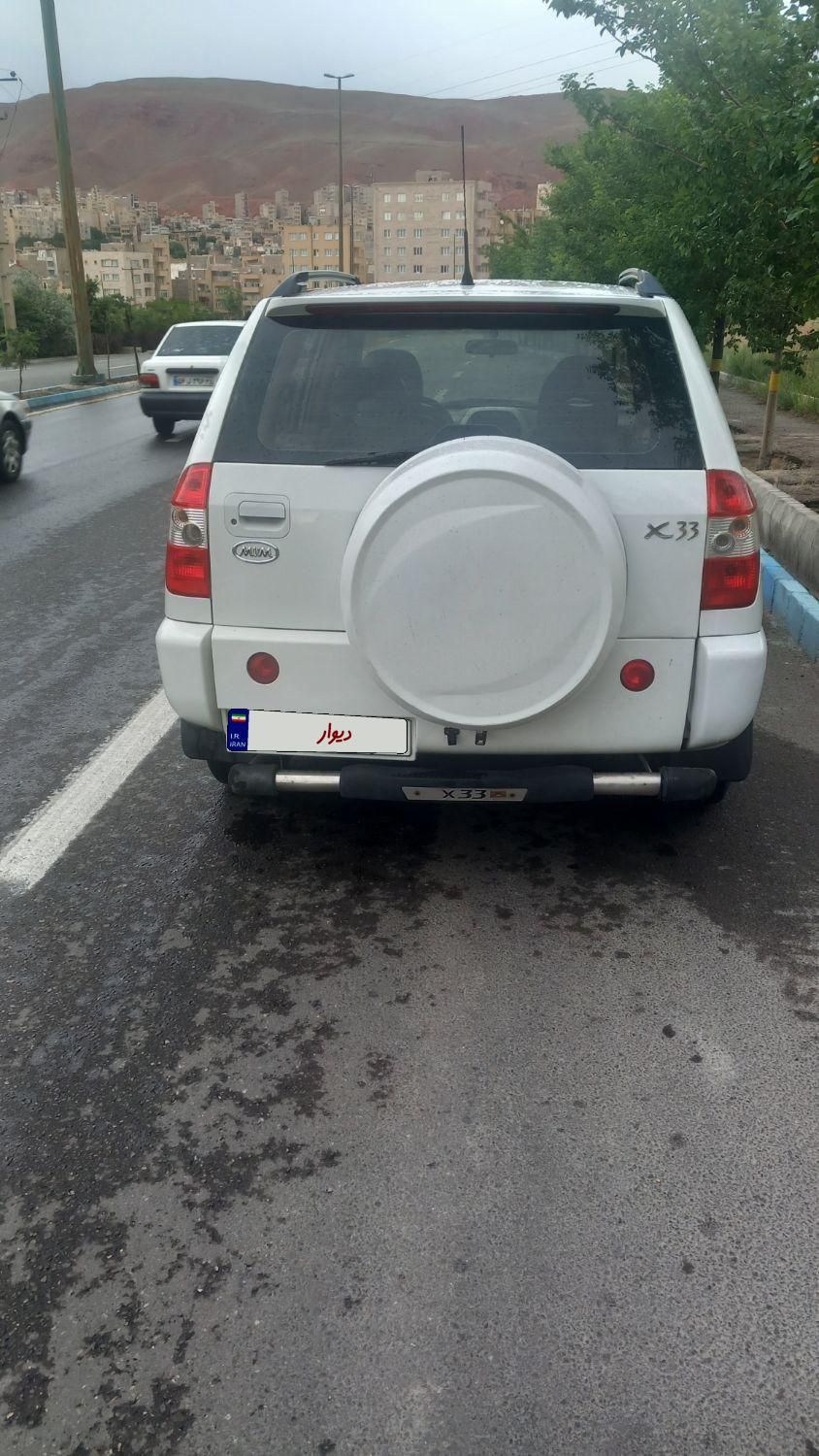ام وی ام X33 دنده‌ای ساده - 2013