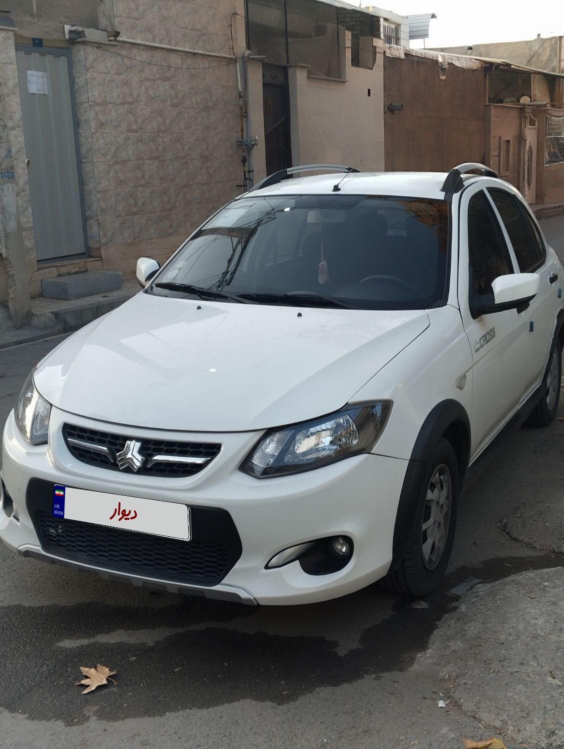 خودرو کوییک، معمولی آگهی ann_18531473