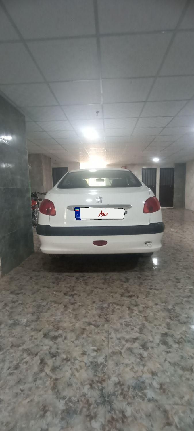 پژو ۲۰۶ صندوق دار v8 - 1394