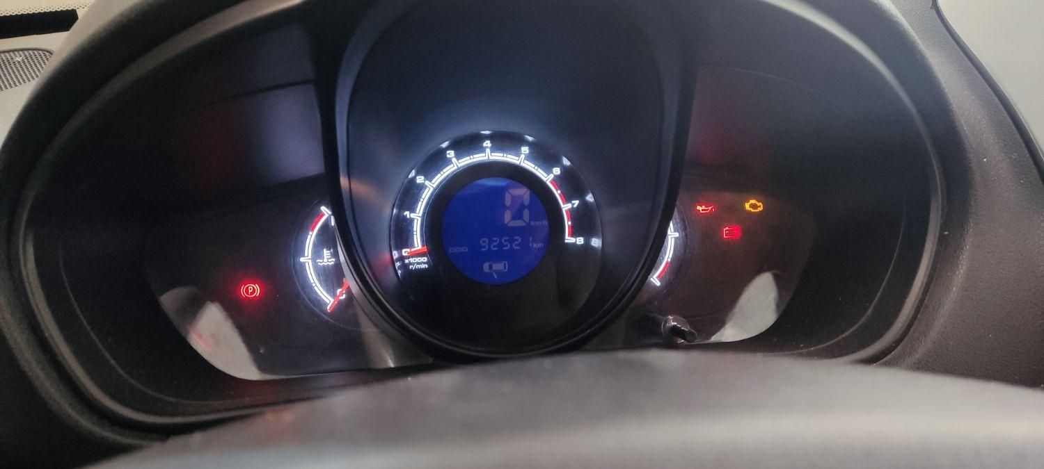 لیفان X60 دنده‌ای - 2015