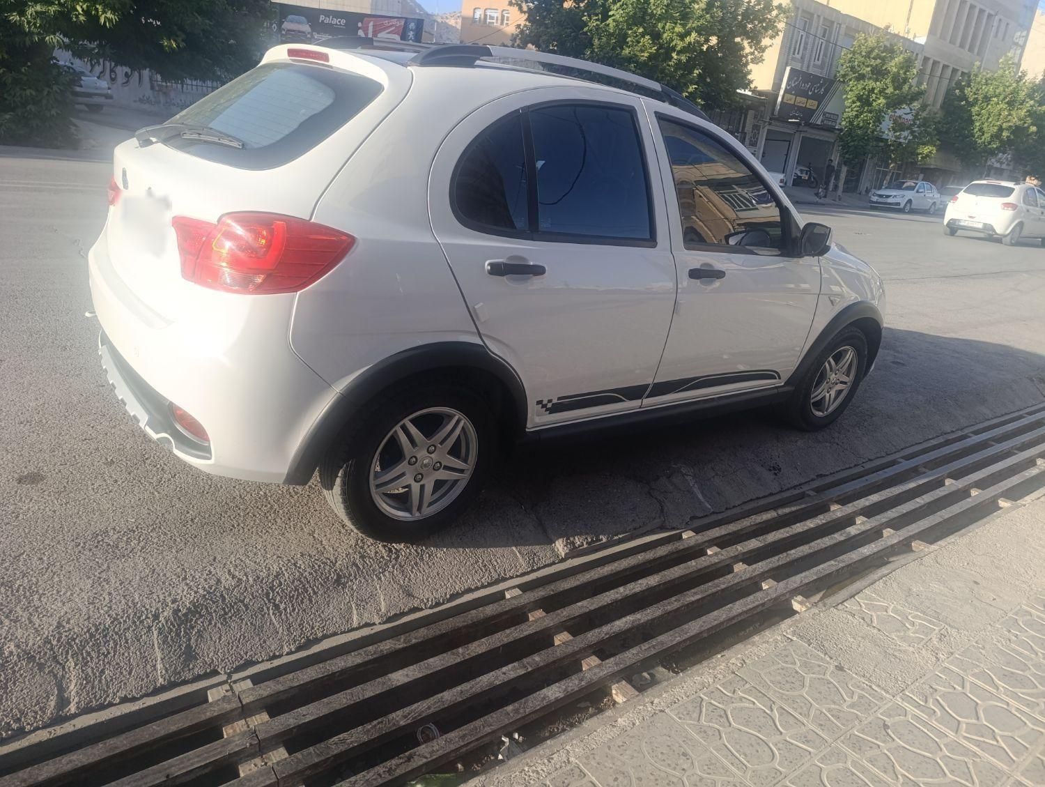 کوییک R دنده‌ای - 1402