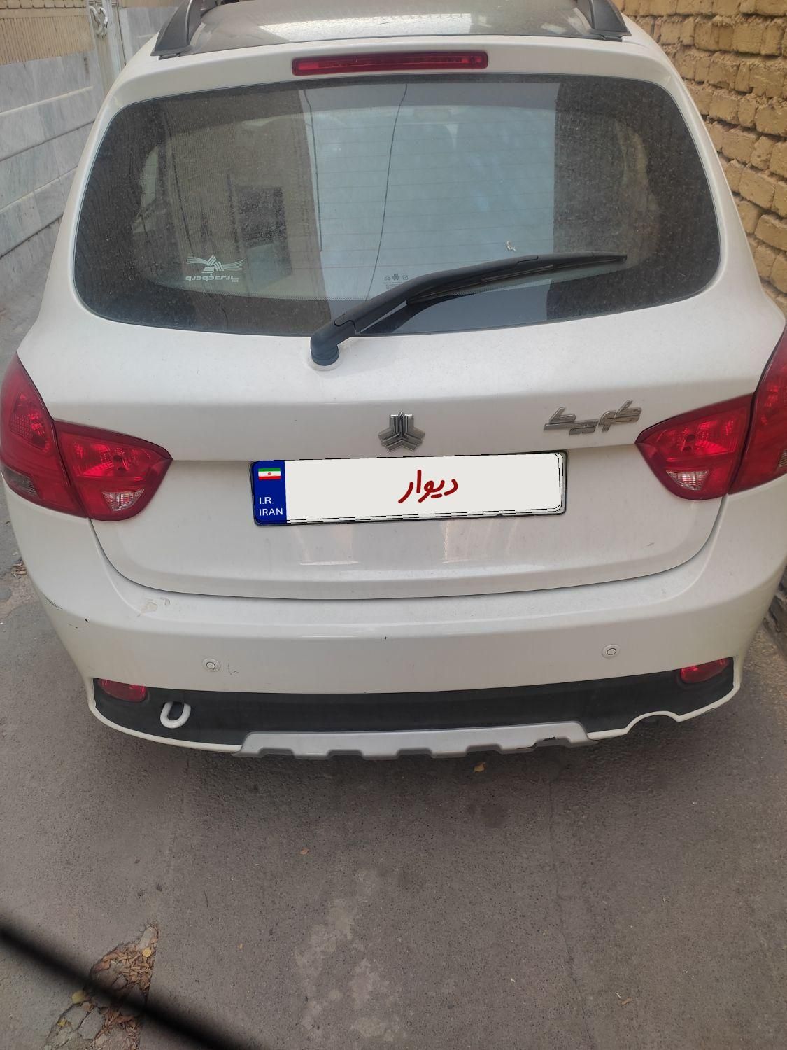 کوییک R دنده‌ای - 1402