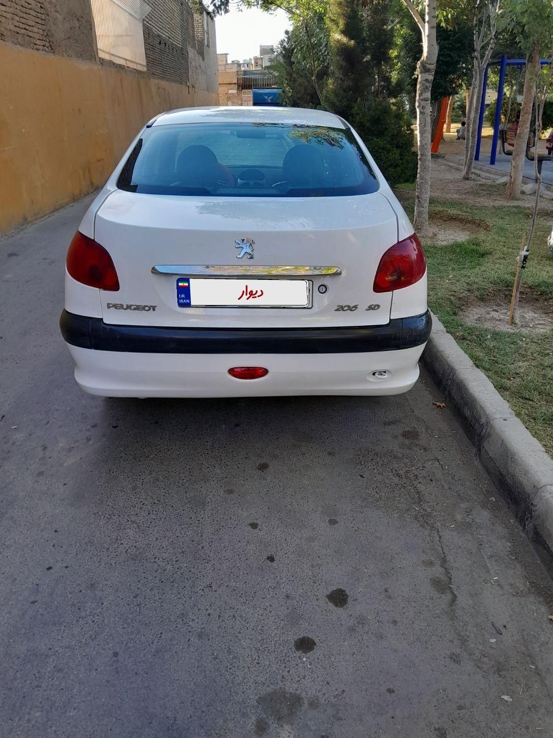 پژو ۲۰۶ صندوق دار v20 - 1390