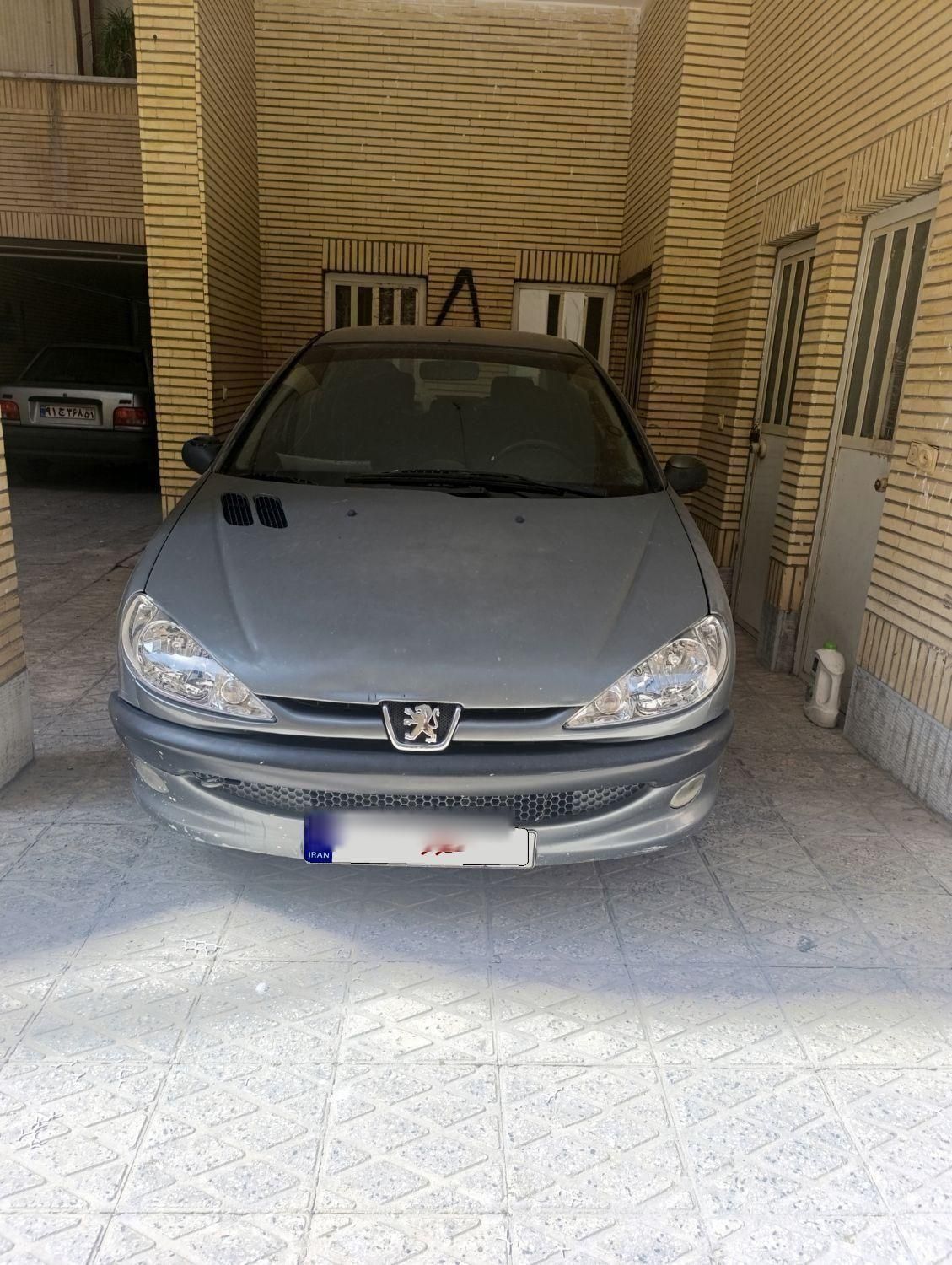 پژو ۲۰۶ صندوق دار v8 - 1385
