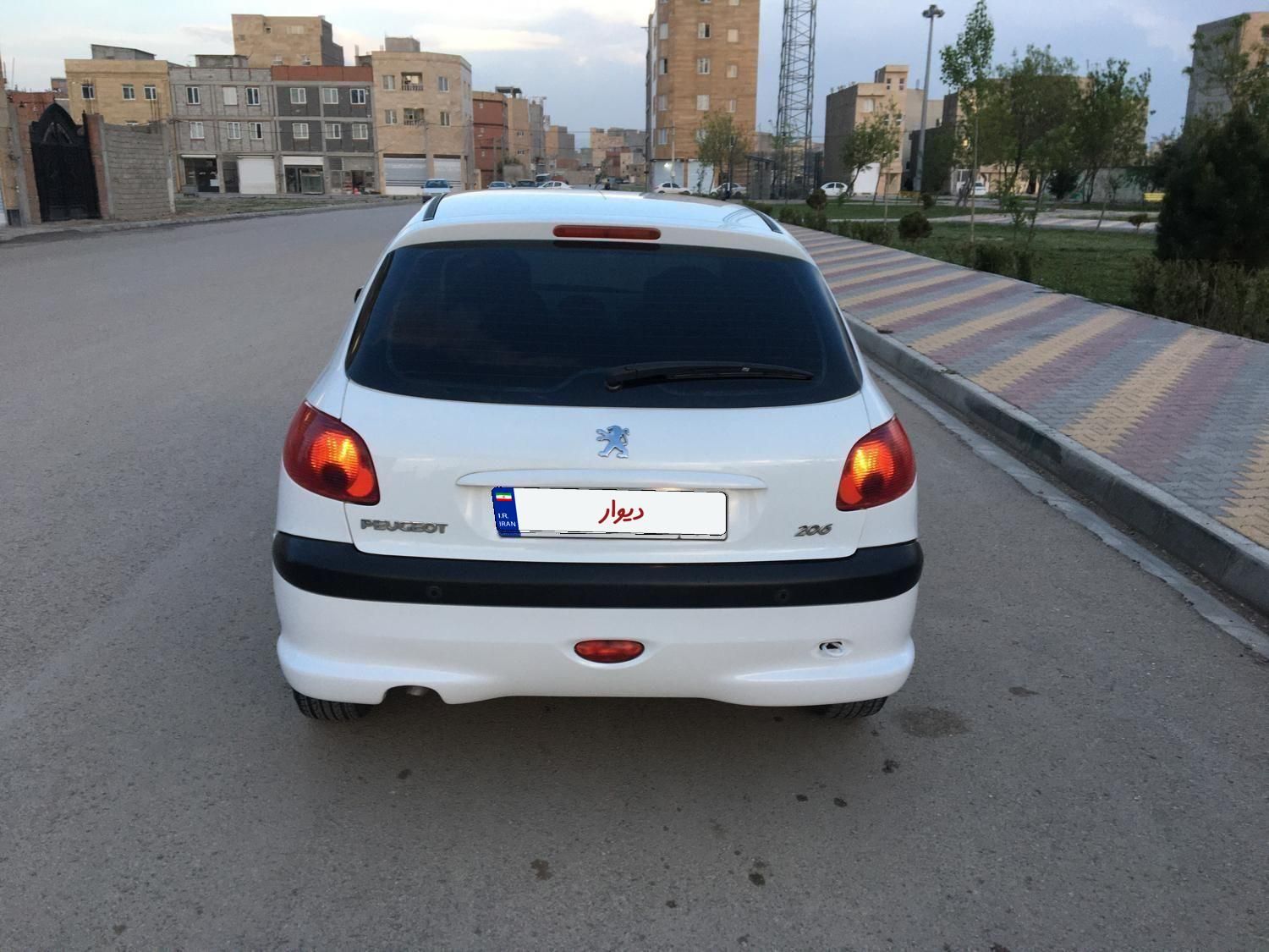 پژو 206 تیپ 3 - 1398