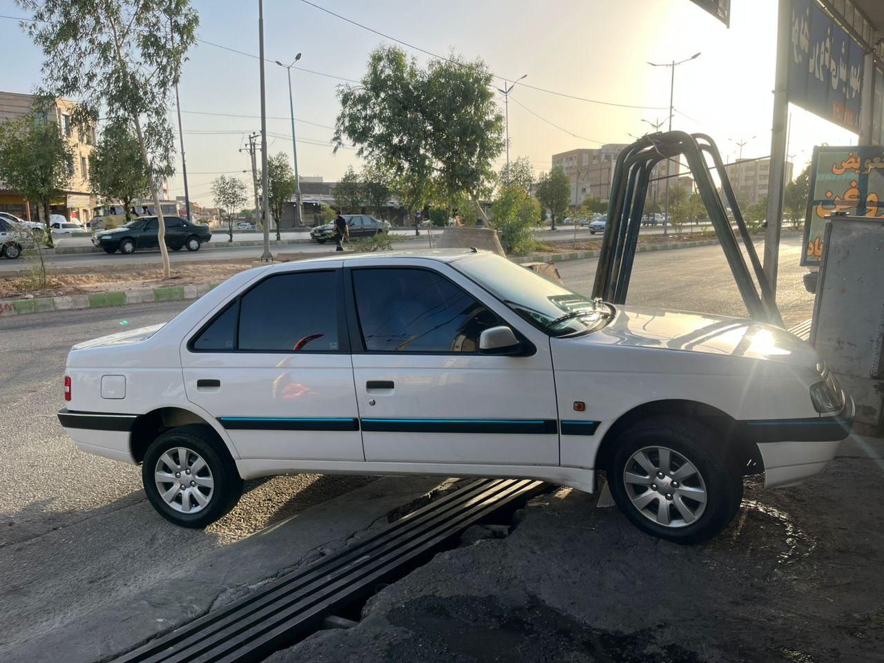 پژو 405 SLX بنزینی TU5 - 1397