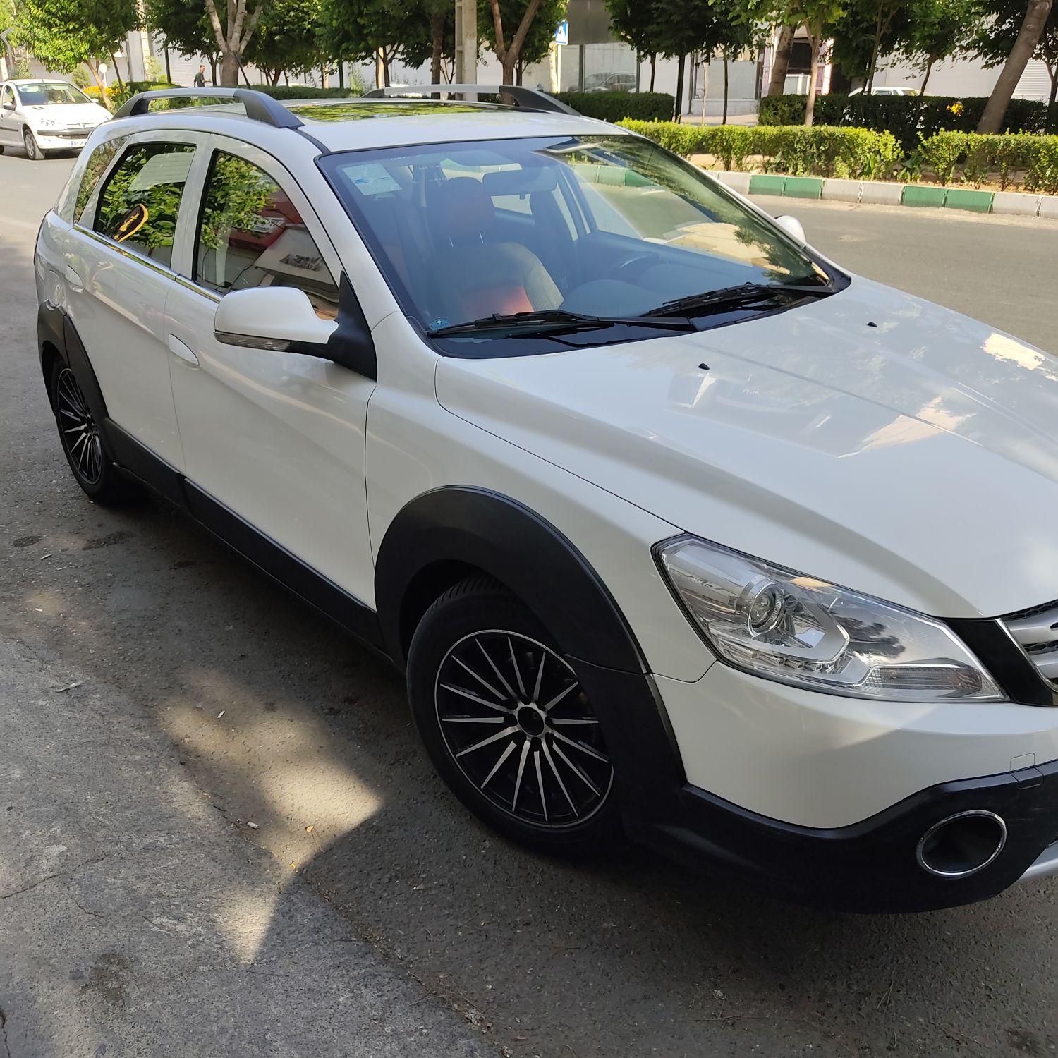 خودرو دانگ فنگ، H30 کراس آگهی ann_18532235