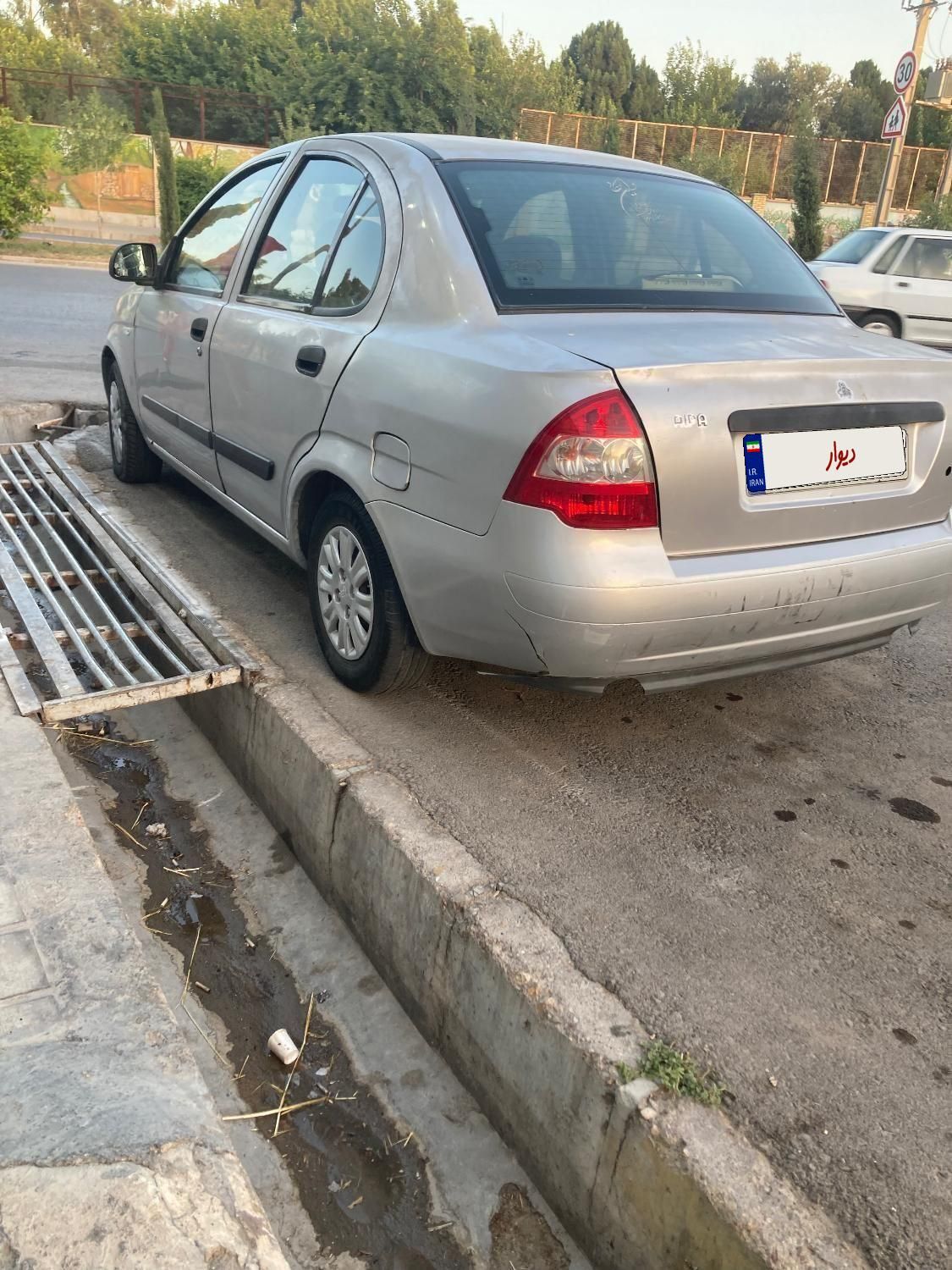 تیبا صندوق دار SX - 1390