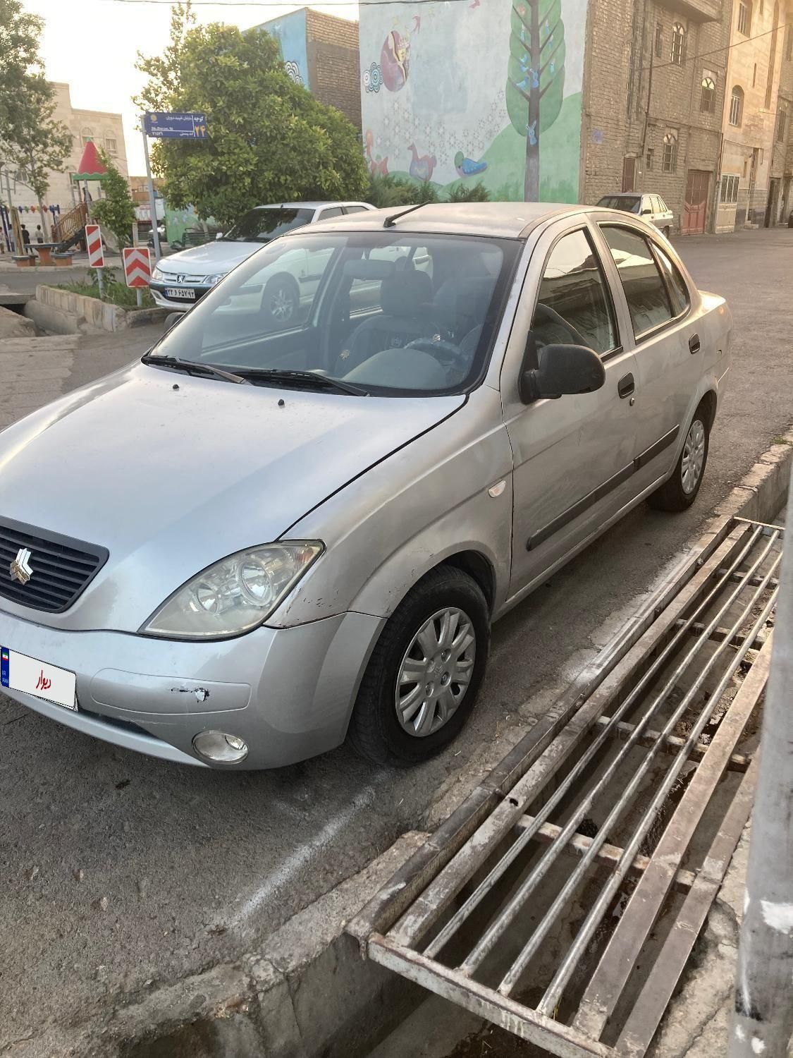 تیبا صندوق دار SX - 1390