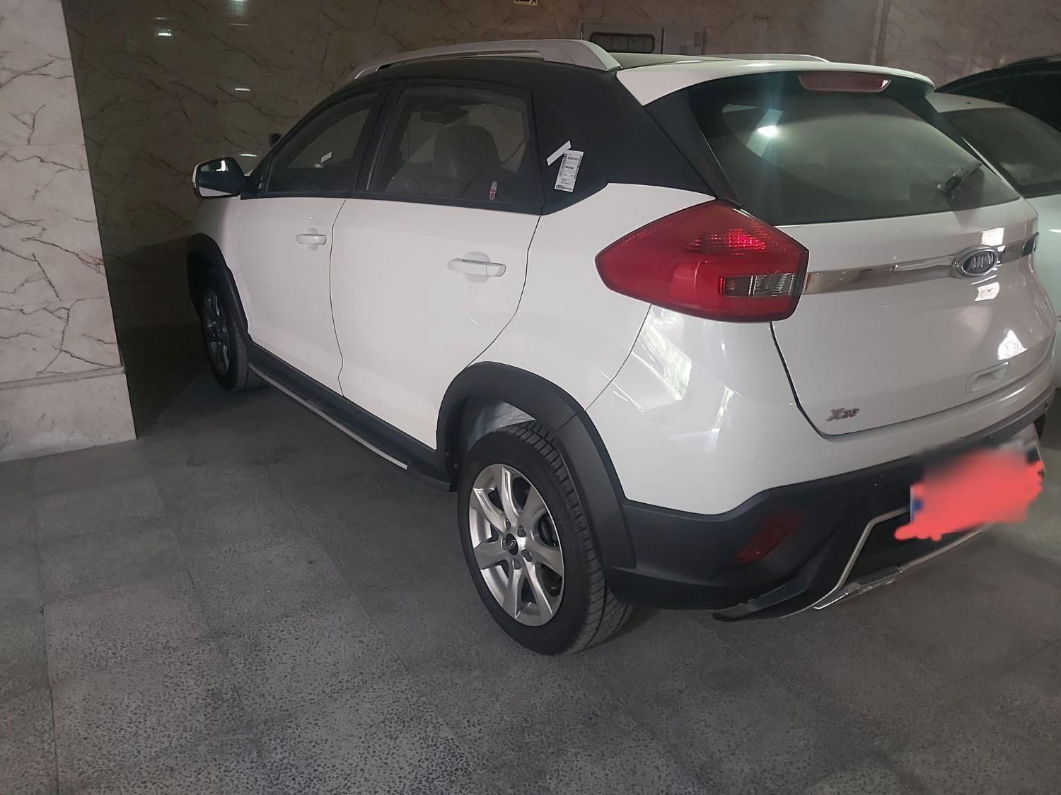 خودرو ام وی ام، X22 آگهی ann_18532939