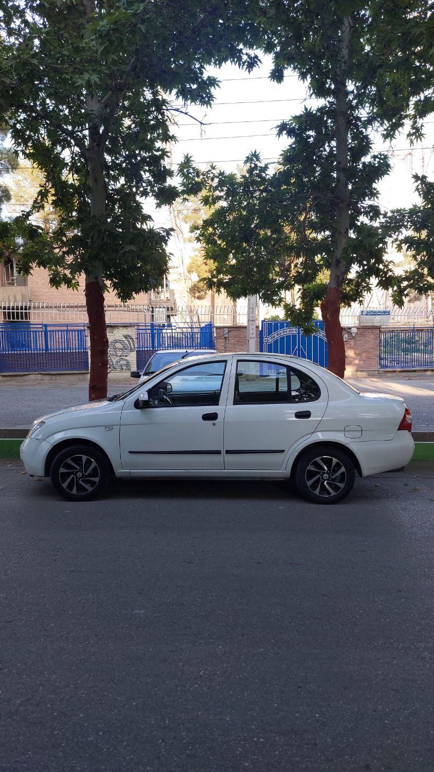 تیبا صندوق دار SX - 1398