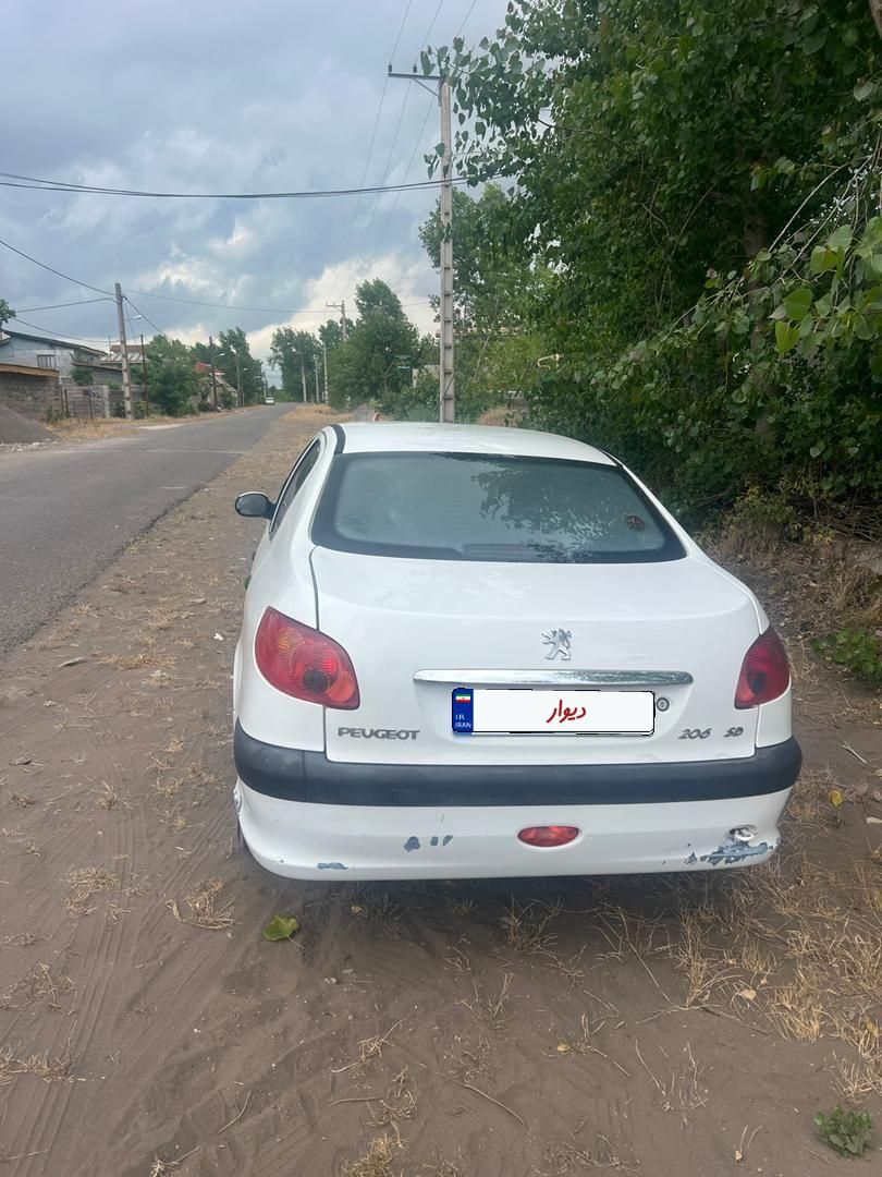 پژو ۲۰۶ صندوق دار v8 - 1394