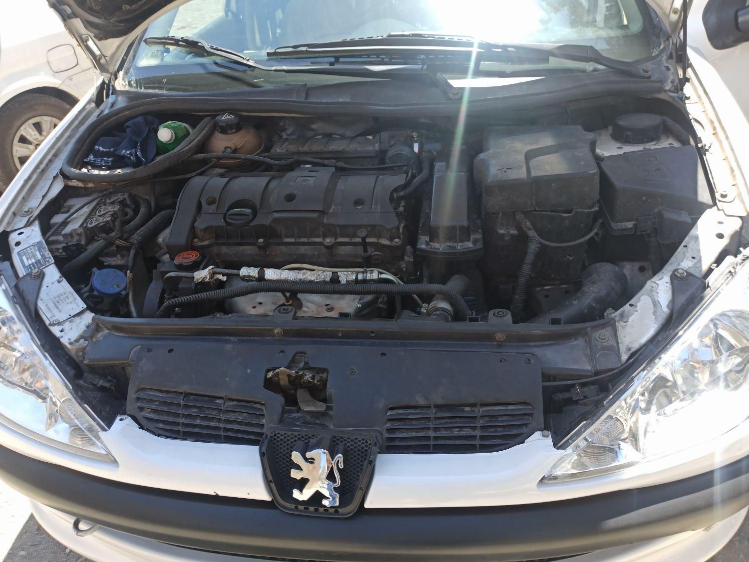 پژو ۲۰۶ صندوق دار v8 - 1386