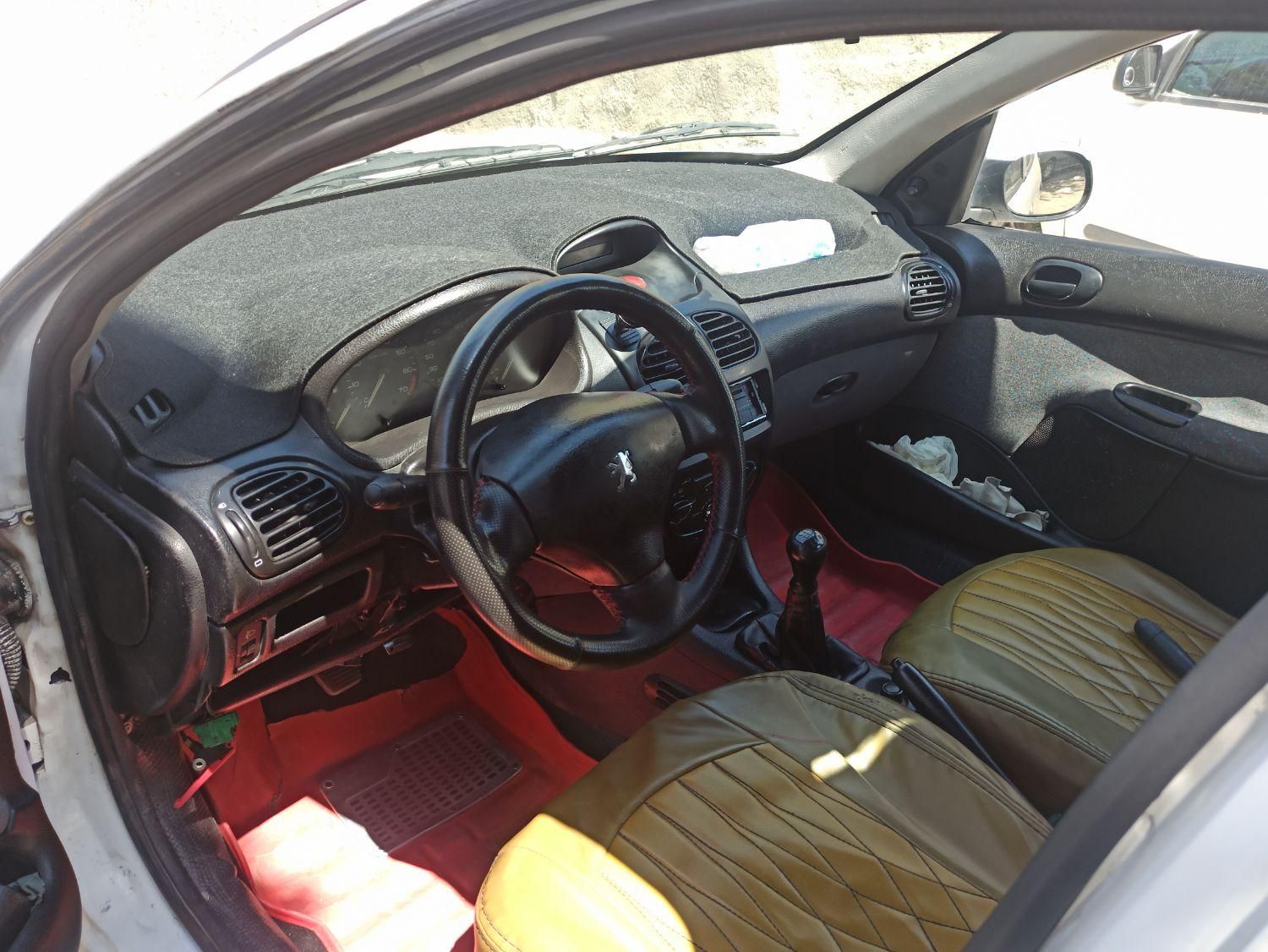 پژو ۲۰۶ صندوق دار v8 - 1386