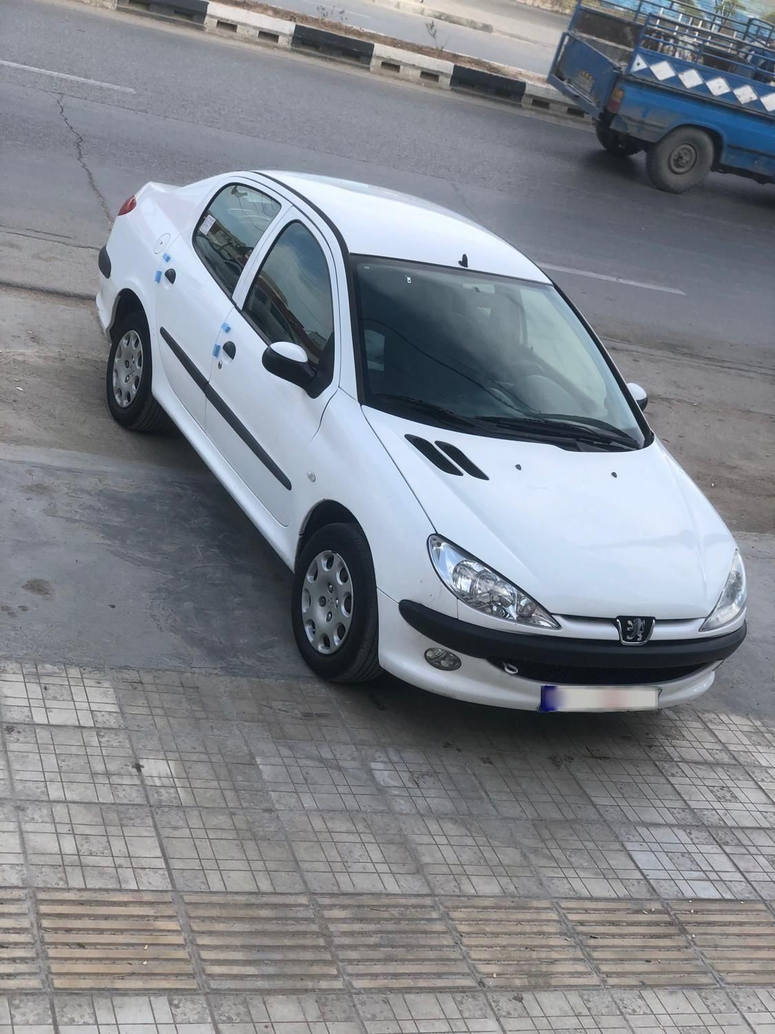 پژو ۲۰۶ صندوق دار v8 - 1393