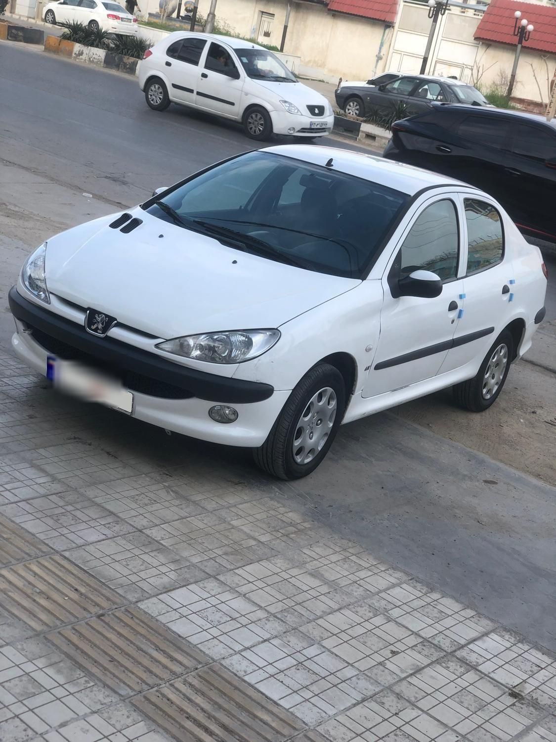 پژو ۲۰۶ صندوق دار v8 - 1393
