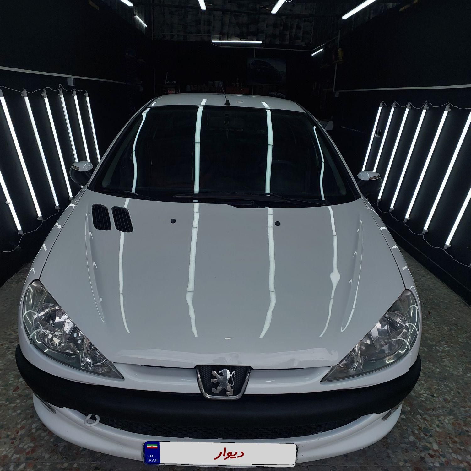 پژو ۲۰۶ صندوق دار v8 - 1392