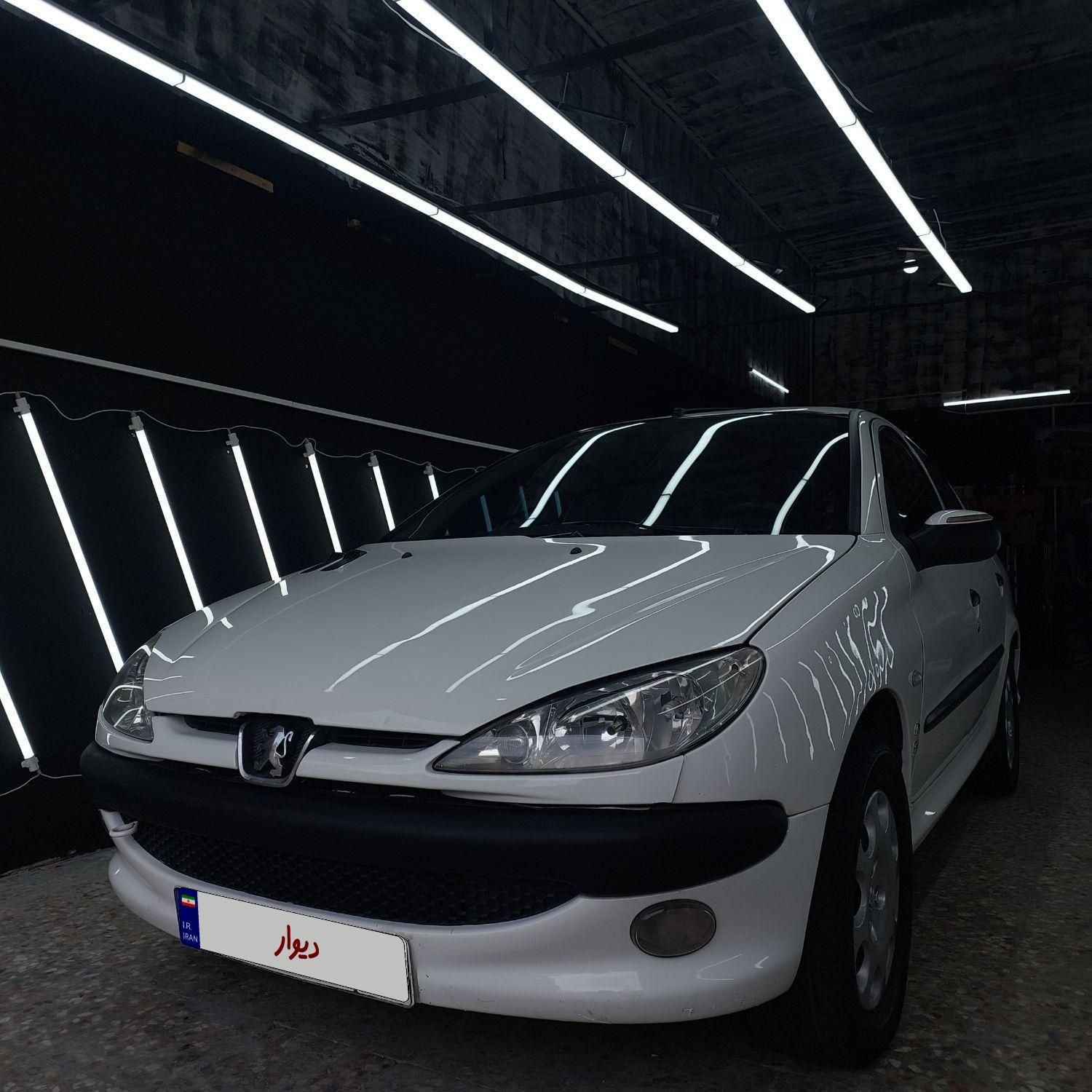 پژو ۲۰۶ صندوق دار v8 - 1392