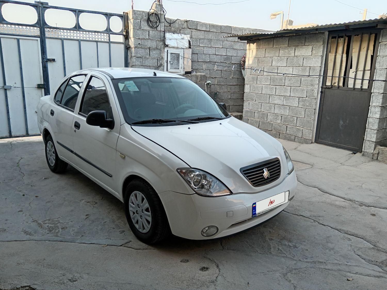 تیبا صندوق دار EX - 1395