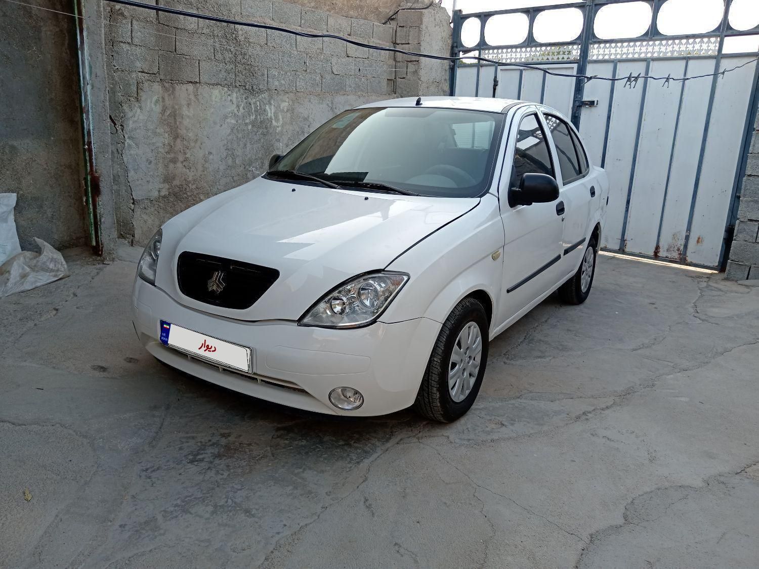 تیبا صندوق دار EX - 1395