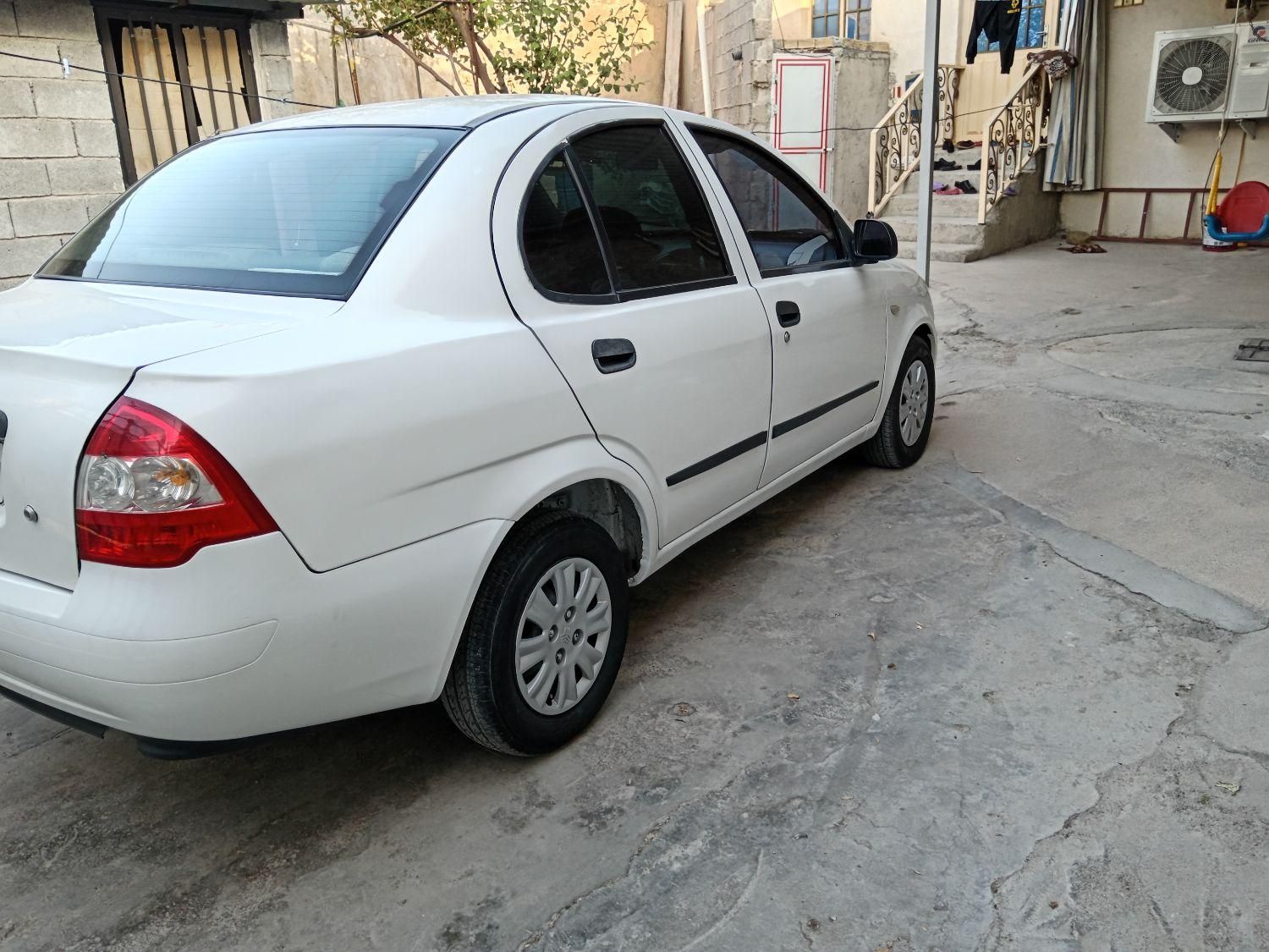 تیبا صندوق دار EX - 1395