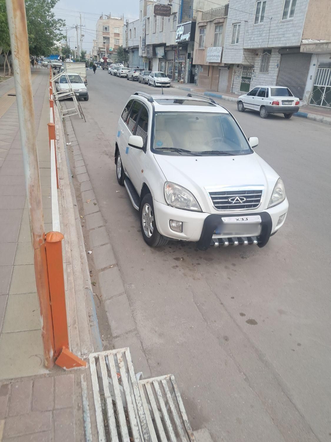 خودرو ام وی ام، X33 آگهی ann_18534143
