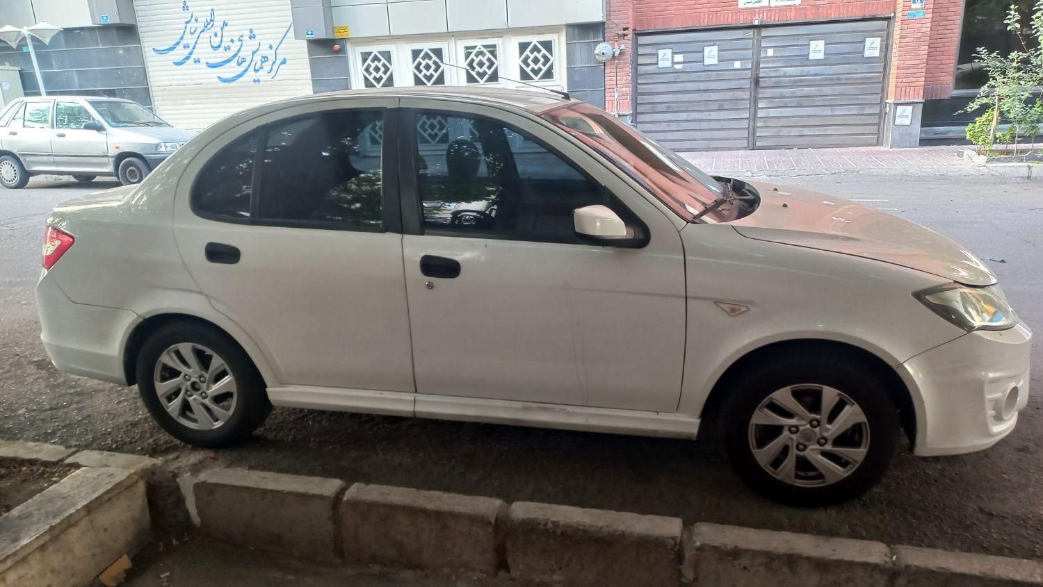 ساینا SX دنده ای - 1395