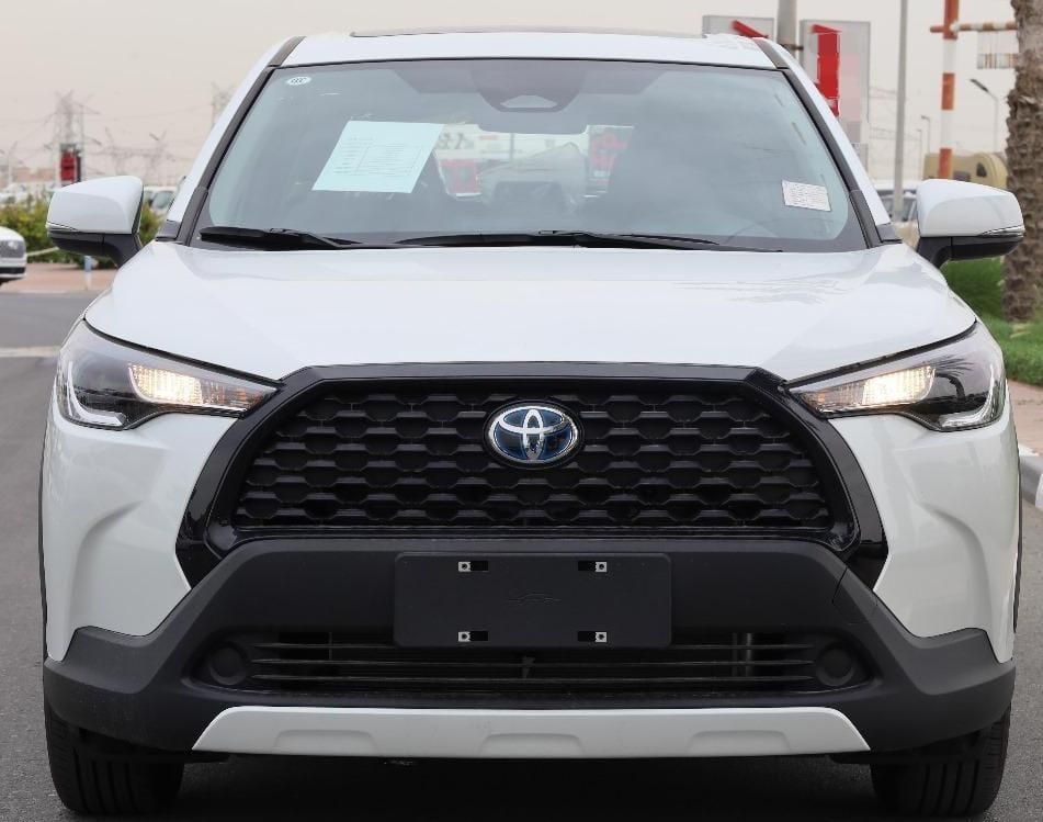 تویوتا کمری XLE - 2024
