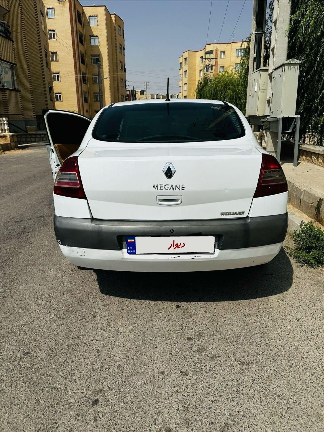 رنو مگان پارس خودرو 2000 - 2012