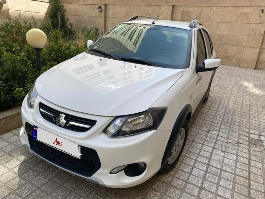 خودرو کوییک، R آگهی ann_18536359