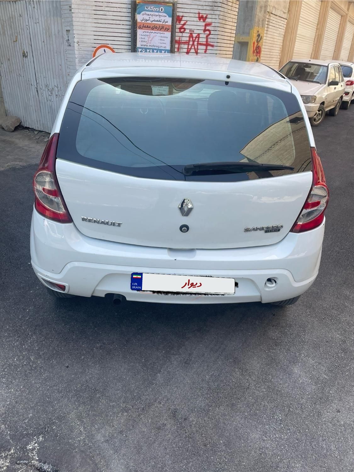 خودرو رنو، ساندرو آگهی ann_18536985