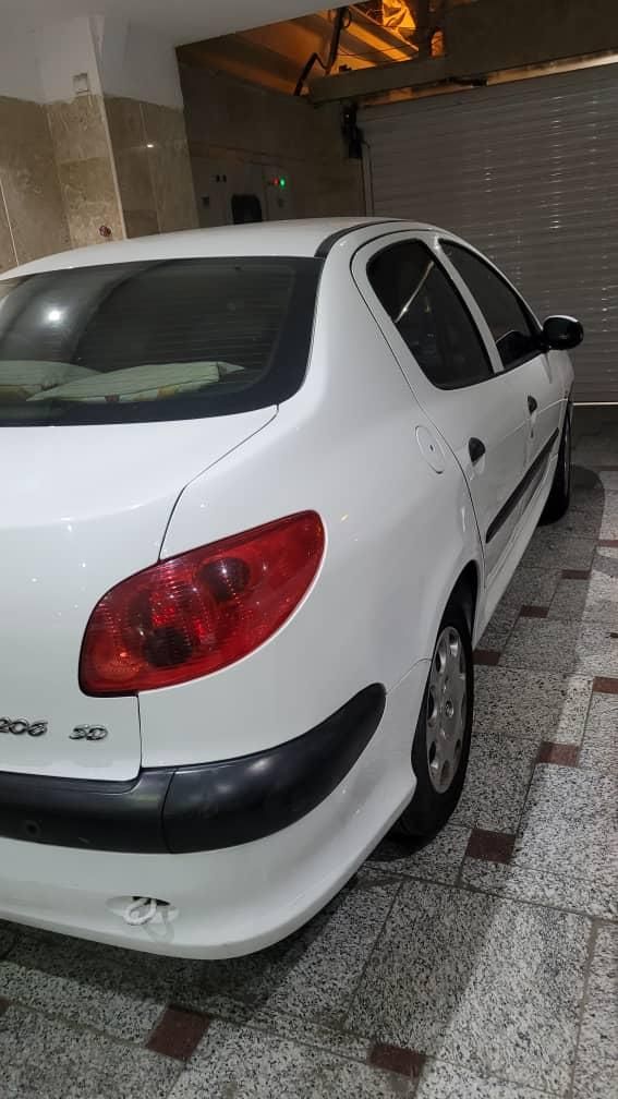 پژو ۲۰۶ صندوق دار v8 - 1397