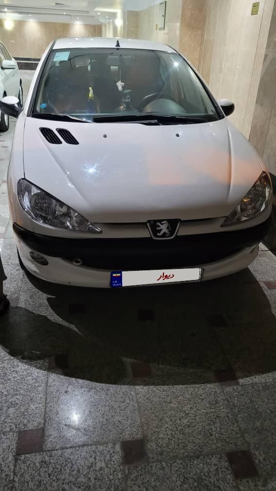 پژو ۲۰۶ صندوق دار v8 - 1397