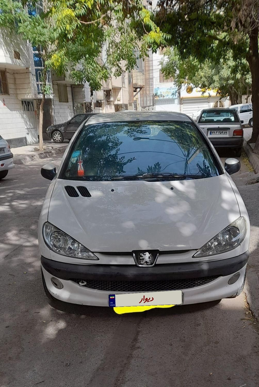 خودرو پژو، ۲۰۶ صندوق دار آگهی ann_18537812