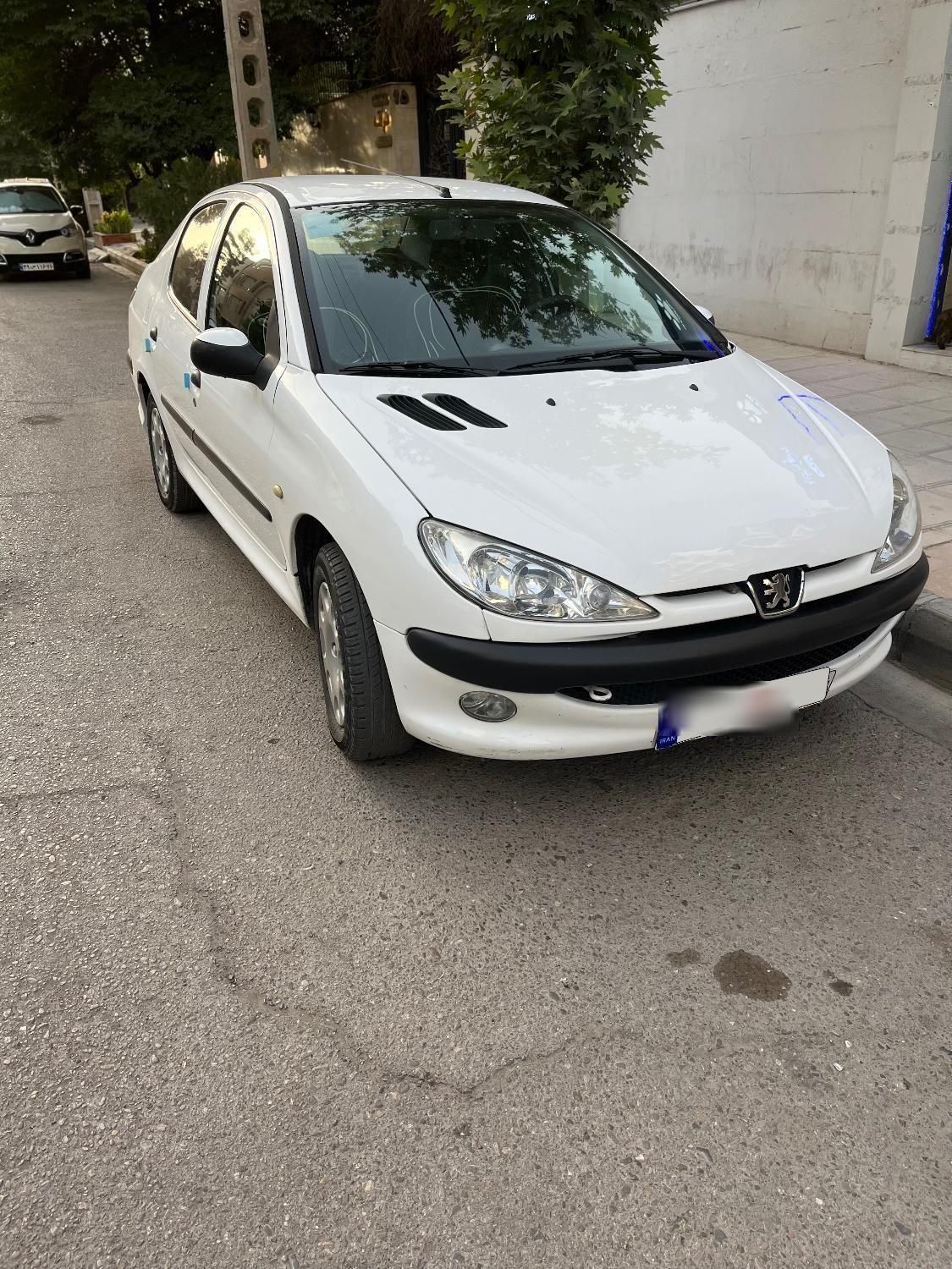 پژو ۲۰۶ صندوق دار v8 - 1394