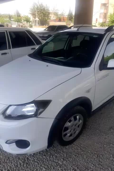 خودرو کوییک، معمولی آگهی ann_18538701