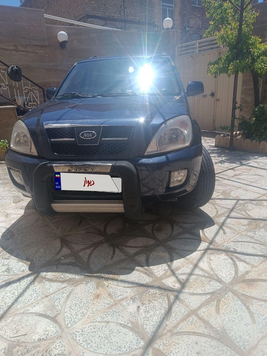 ام وی ام X33 دنده‌ای ساده - 2012