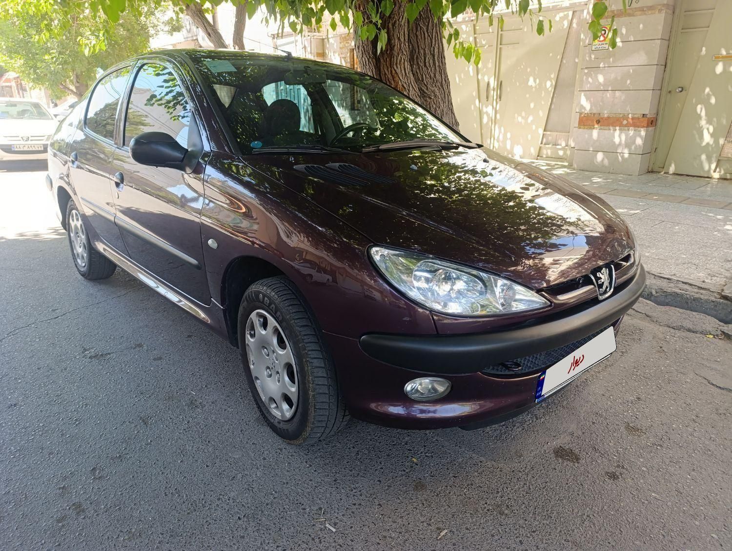 پژو ۲۰۶ صندوق دار v8 - 1396