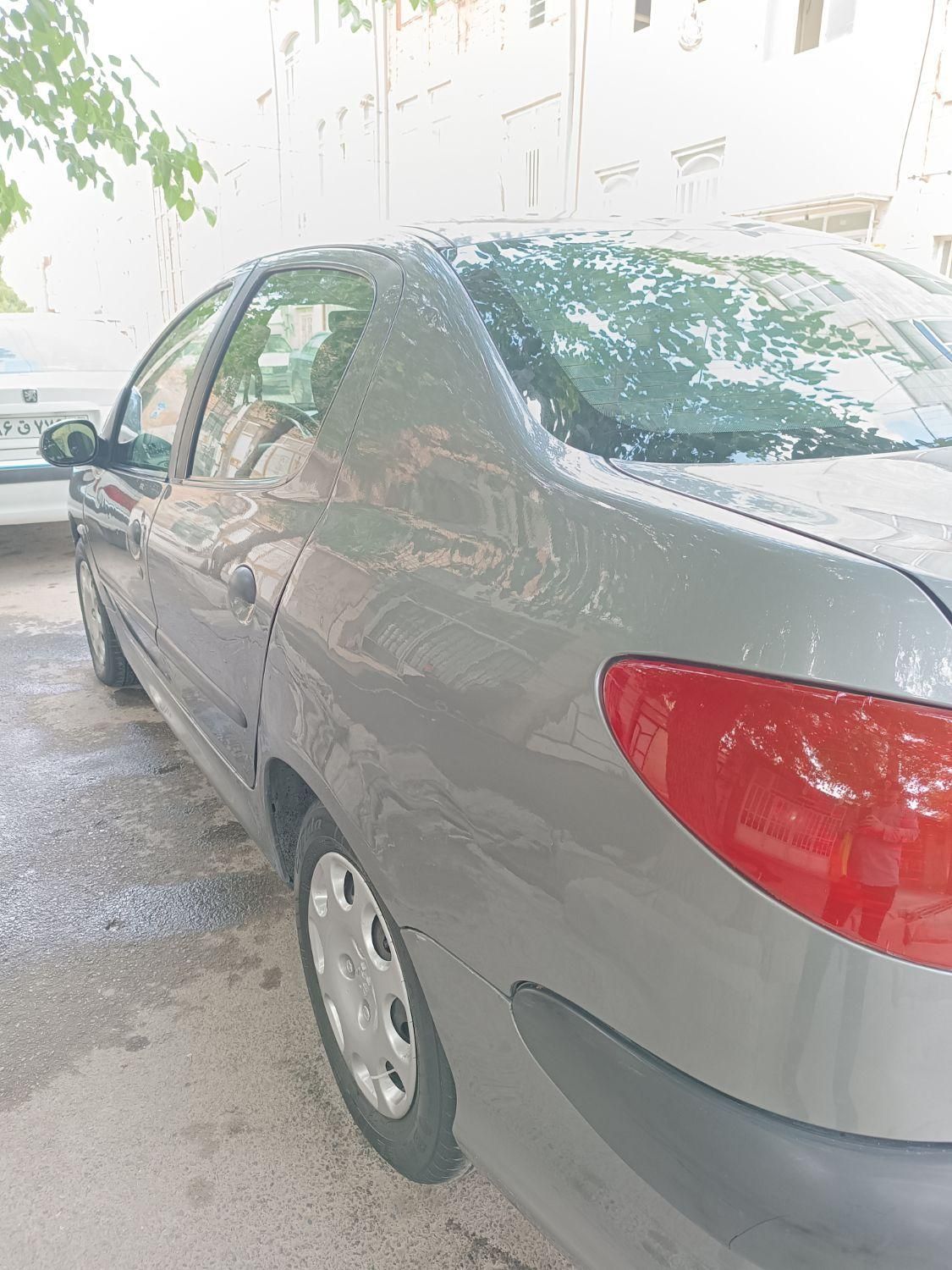 پژو ۲۰۶ صندوق دار v8 - 1390
