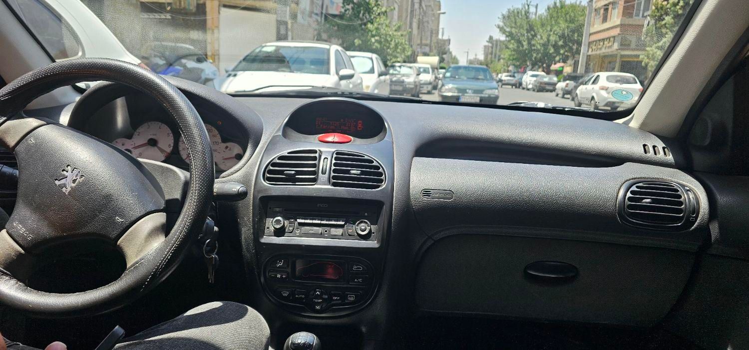پژو 206 تیپ 5 - 1396