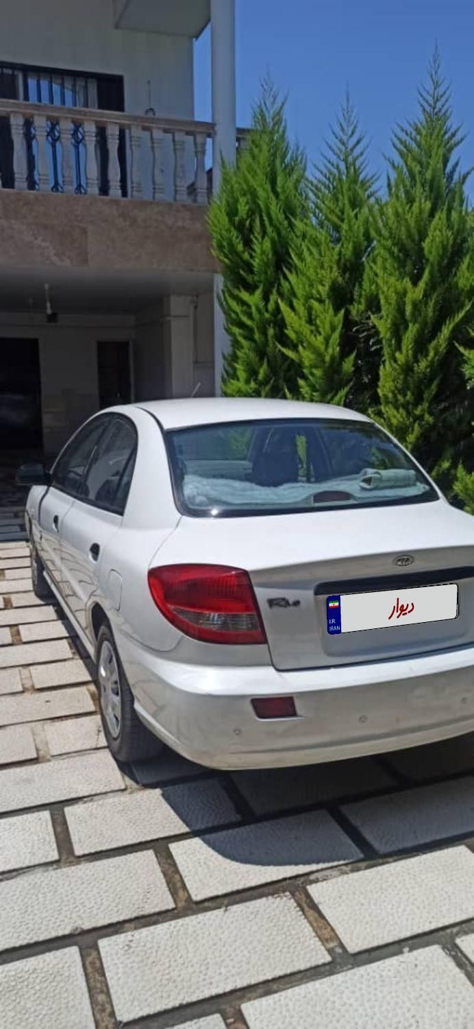 کیا ریو صندوقدار نیمه فول UB - 2009