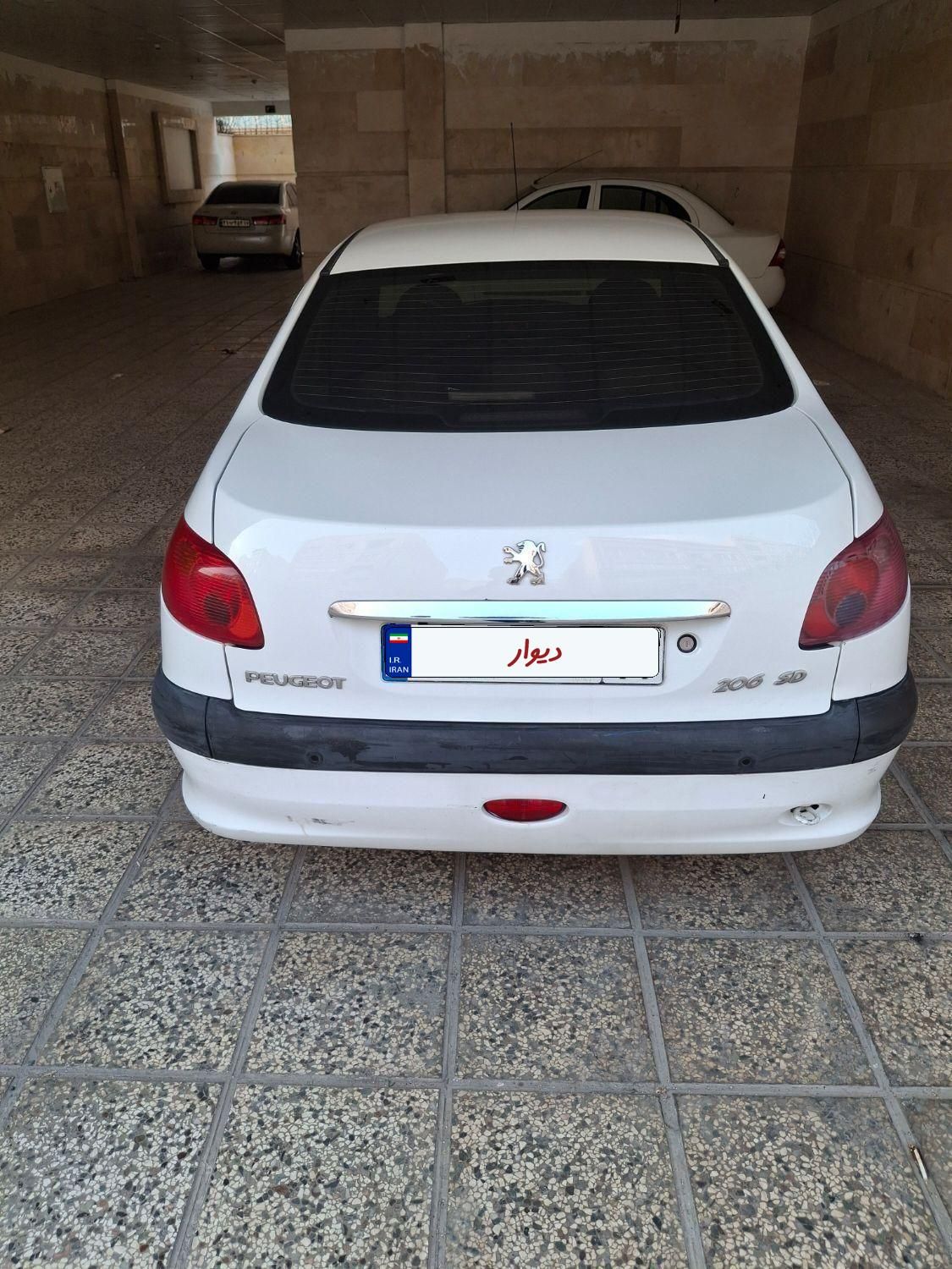 پژو ۲۰۶ صندوق دار v8 - 1393