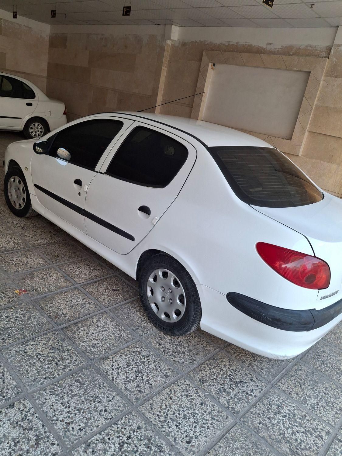 خودرو پژو، ۲۰۶ صندوق دار آگهی ann_18541954