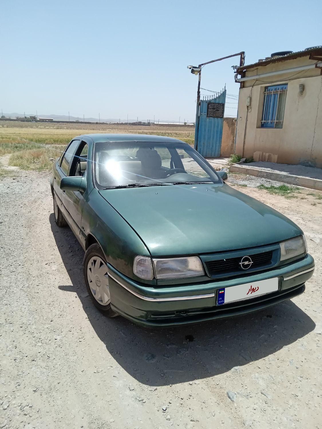 خودرو اپل، وکترا آگهی ann_18542075
