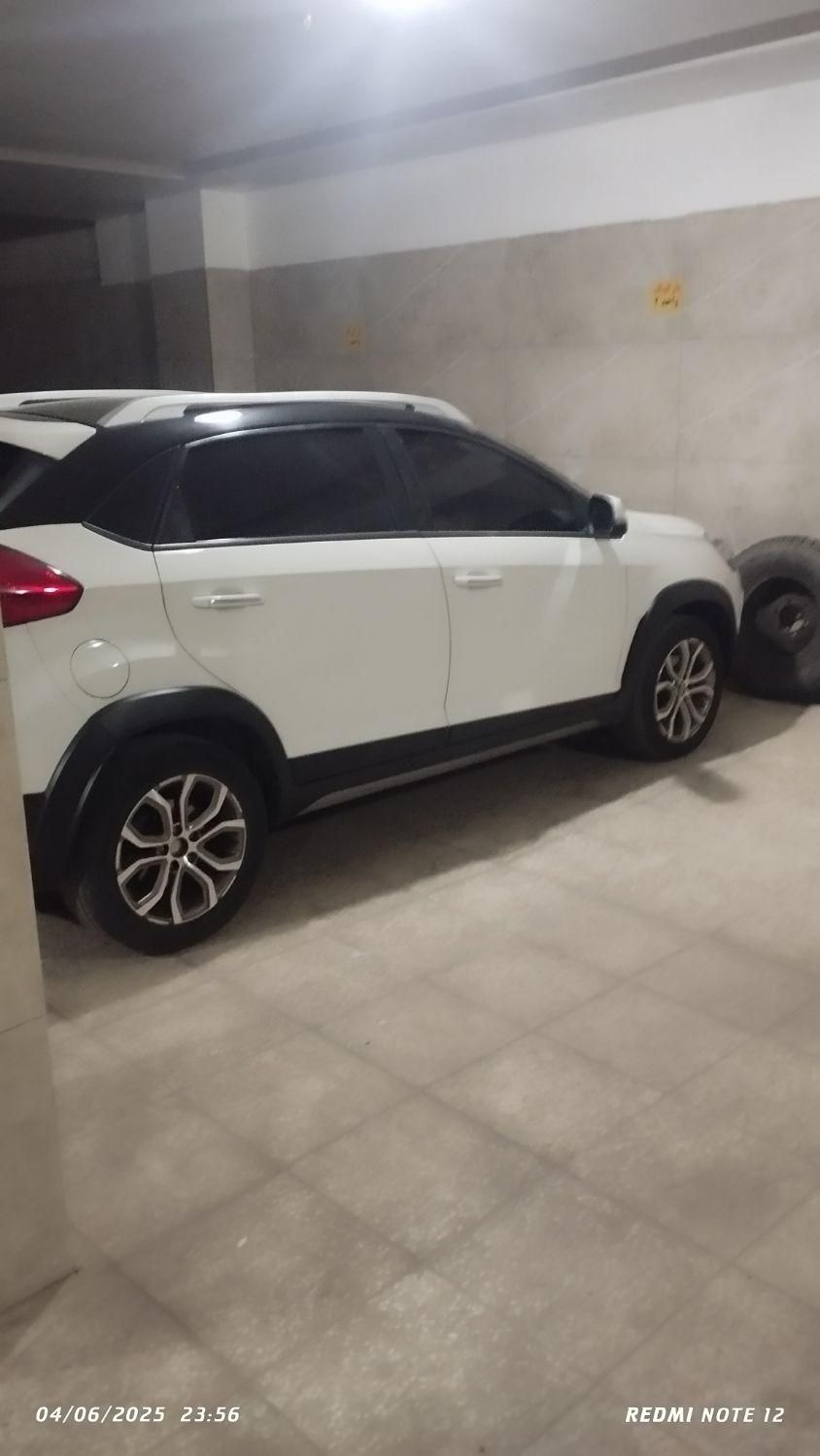 خودرو ام وی ام، X22 آگهی ann_18542294