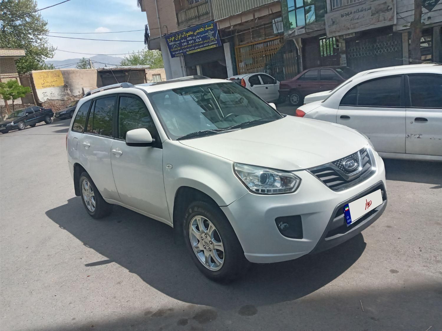 خودرو ام وی ام، X33 آگهی ann_18542367