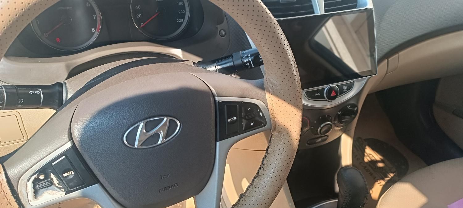 هیوندای اکسنت 1.6 لیتر ساده - 2014