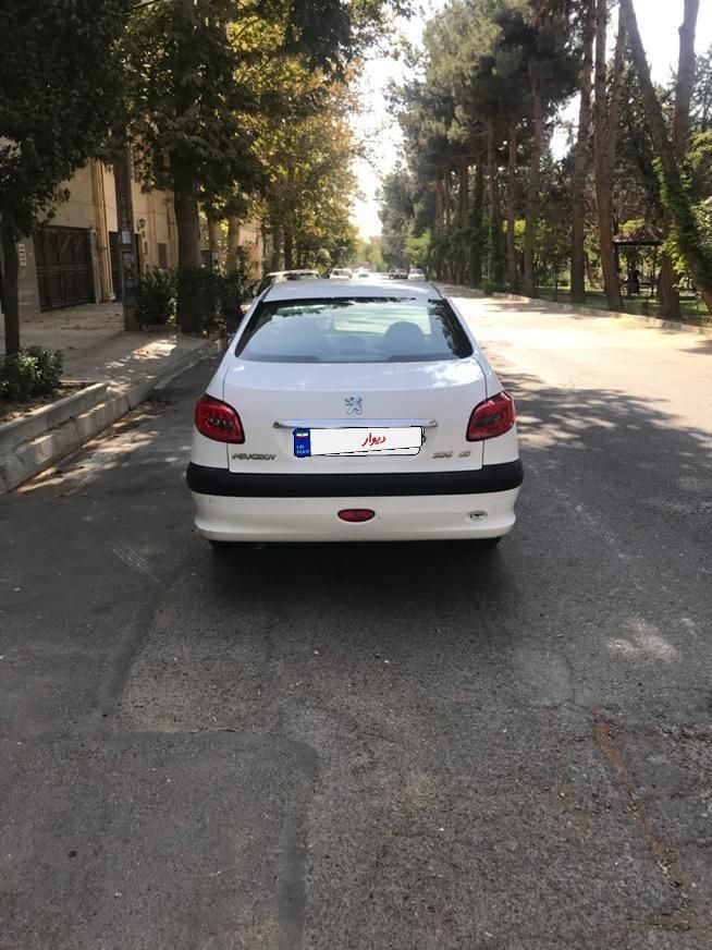پژو ۲۰۶ صندوق دار v1 - 1390